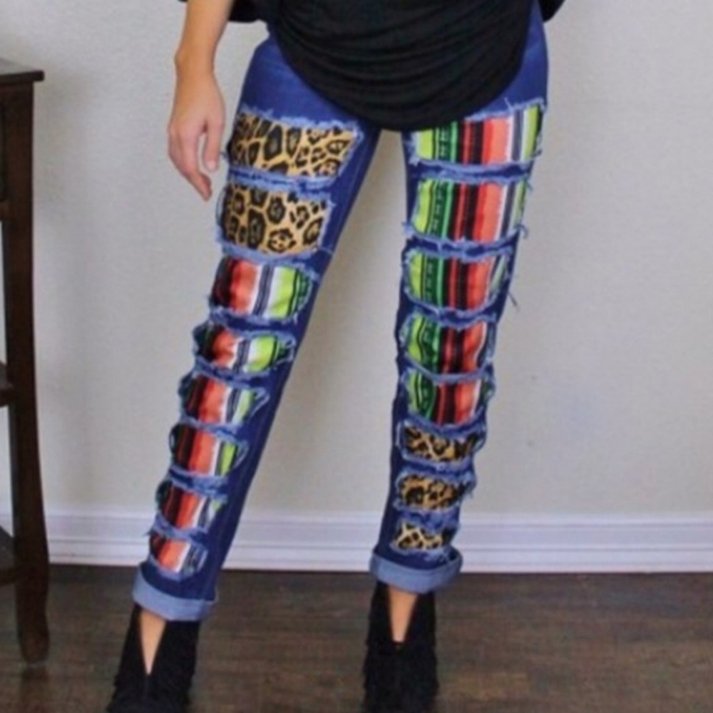 L & B serape boyfriend distressed jeans turned up hem size 8